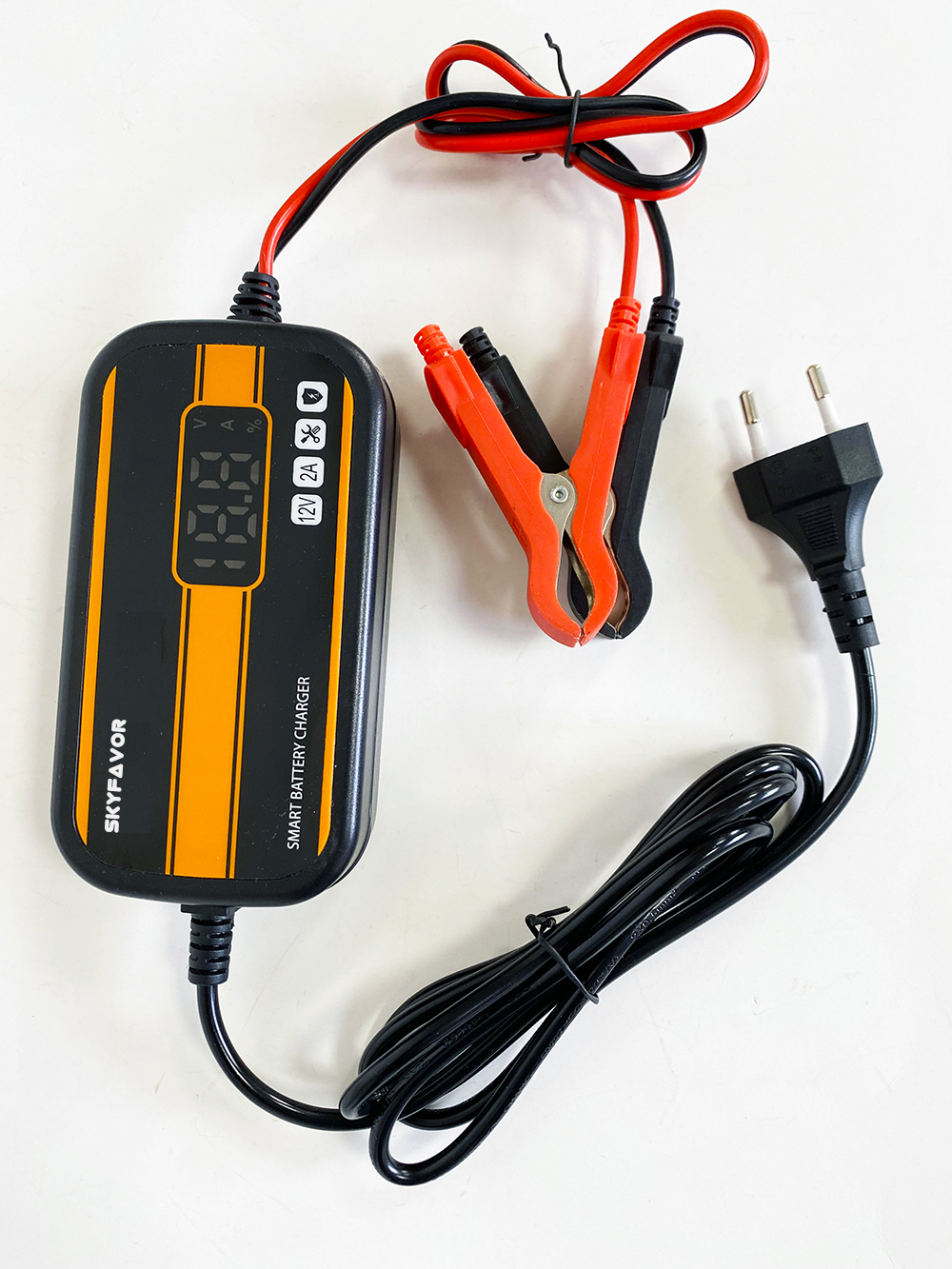 Hot Selling Smart Car Battery Charger 12V 2A Digital Display Automatic Battery Charger for Lead Acid Car and Motorcycle Toys