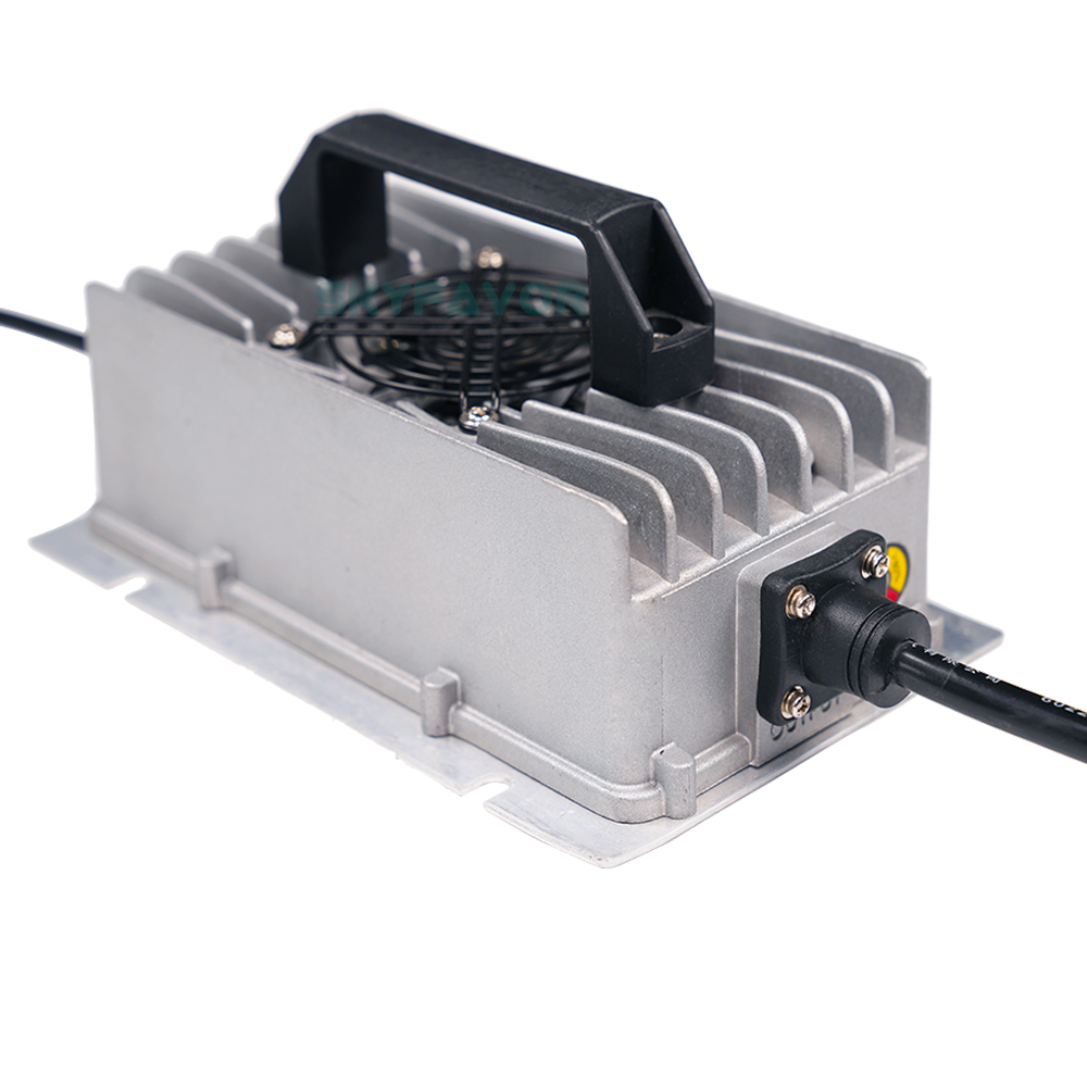 Professional 48V 10A Automatic Battery Charger Fast 16S Lifepo4 600W Output Power for 48 Volt Lifepo4 Batteries