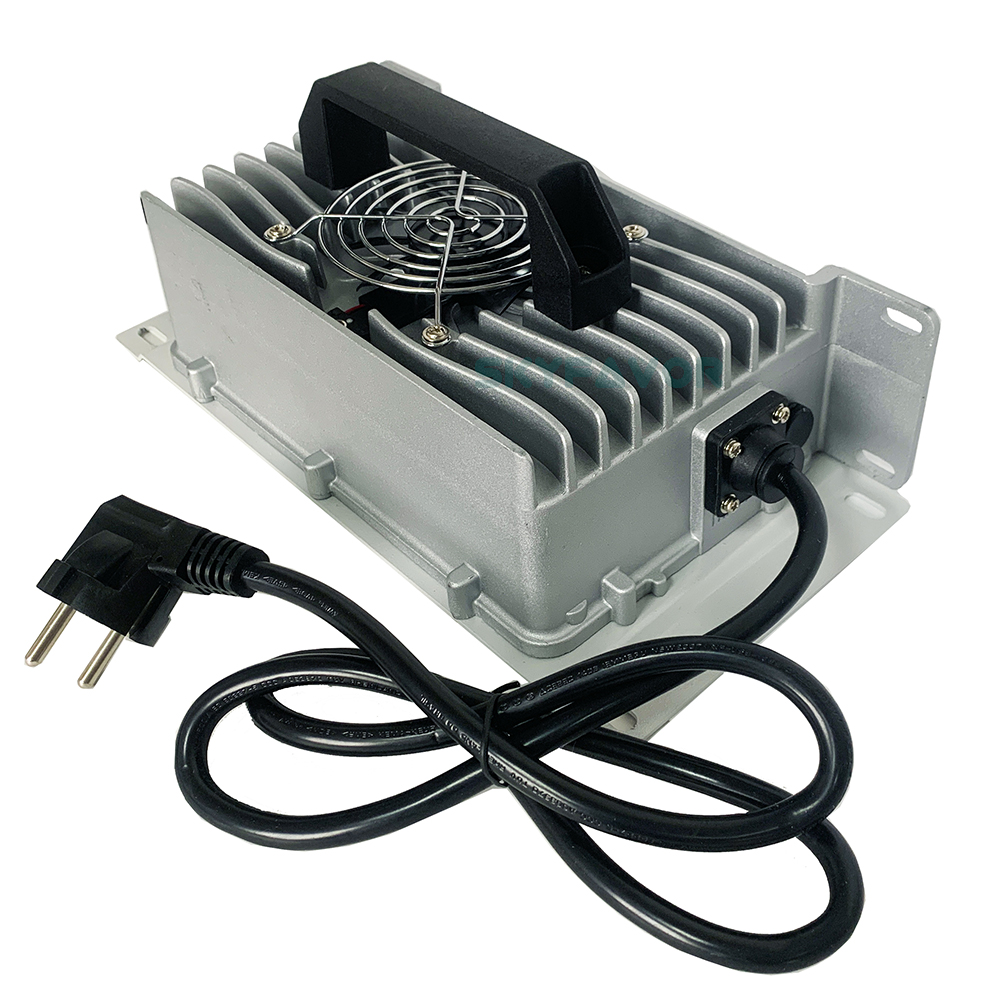 Dustproof Waterproof Custom 60V Battery Charger 60V 18A on Board Automatic Smart 60 Volt Electric Tricycle Auto-Rickshaw Charger